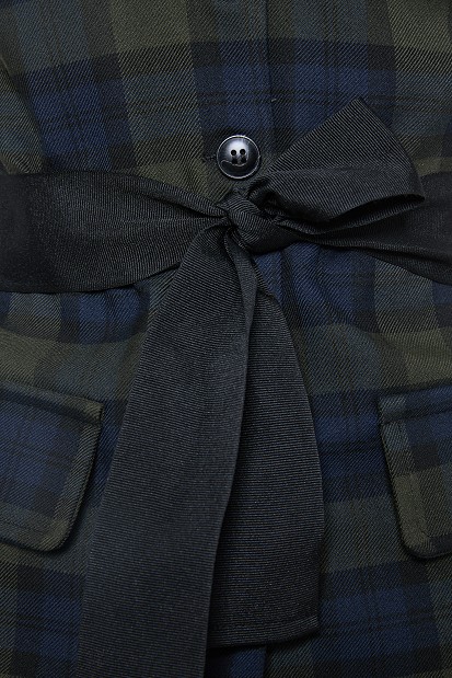 Checked top with a waist belt