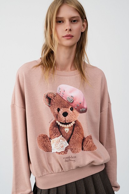 Sweatshirt with a teddy bear print