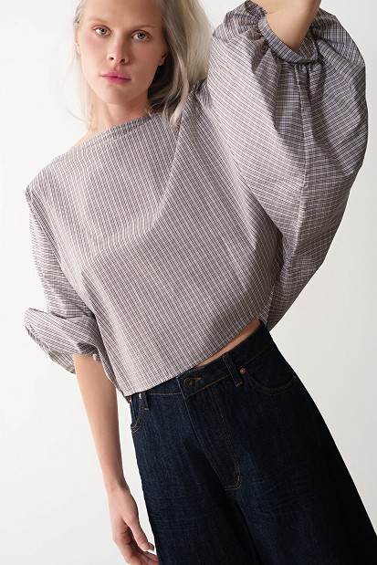 Striped balloon sleeve blouse