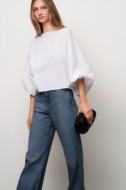 Blouse with balloon sleeves