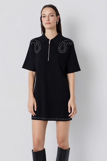 Rochie scurtă din tricot cu pietricele