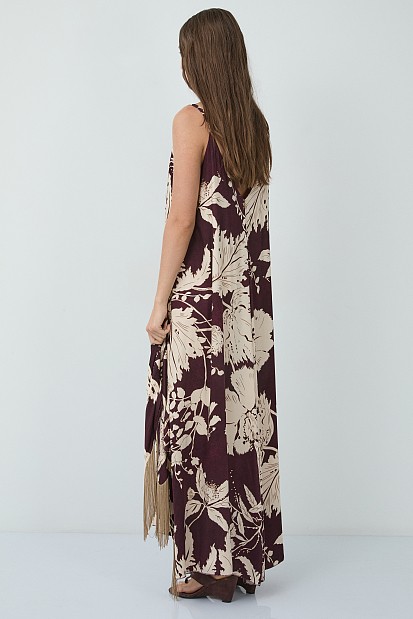 Maxi floral dress with a decorative scarf