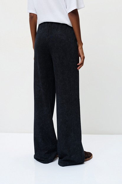 Sweatpants with rhinestone embellishments