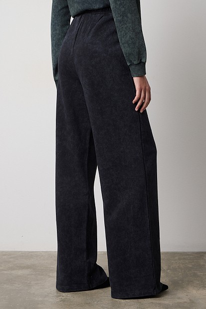 Sweatpants with rhinestone embellishments