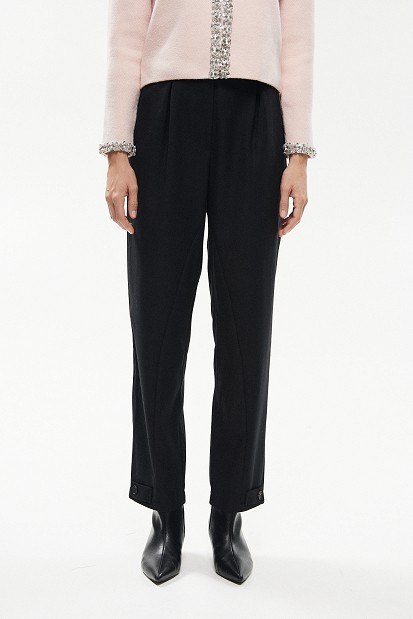 High-waisted pleated trousers