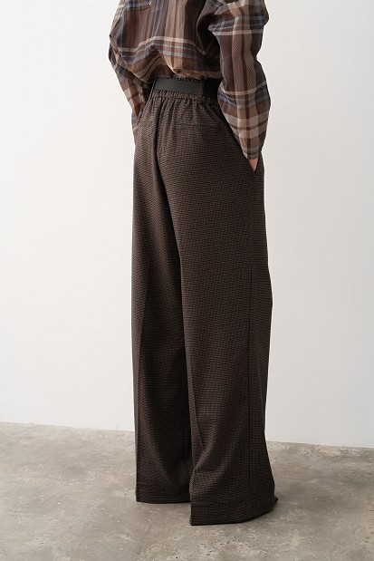 High-waisted checked trousers