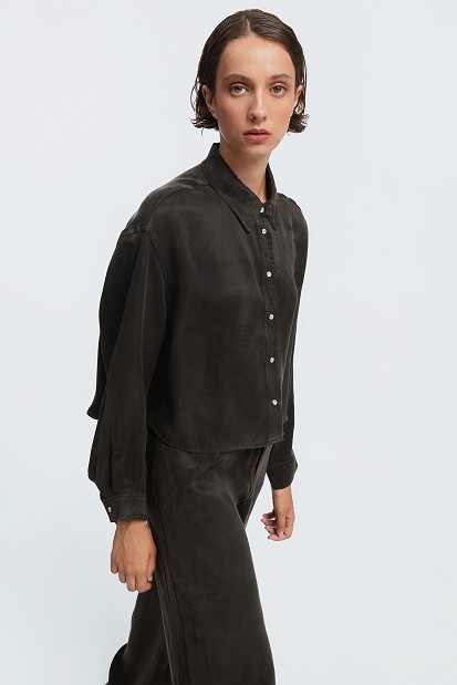 Suede cropped shirt