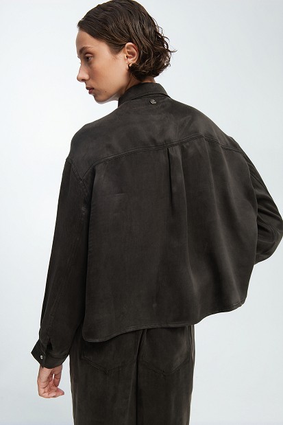 Suede cropped shirt