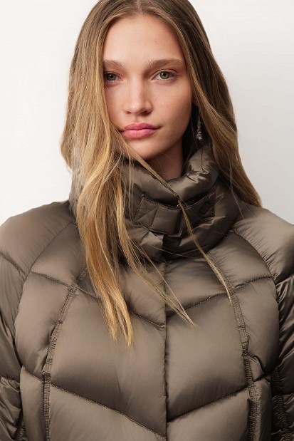 Long quilted jacket