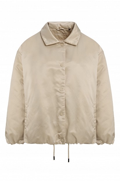 Reversible jacket with detachable faux fur