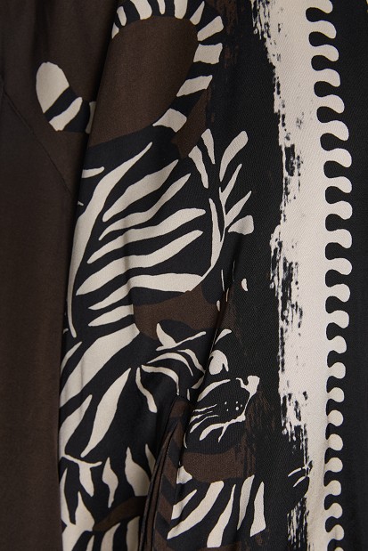 Printed bomber jacket with satin finish