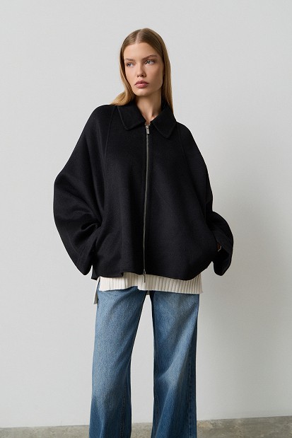 Κοντό παλτό με δικοσμητικό φερμουάρ