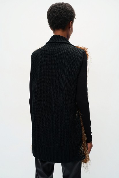Knitted sleeveless faux fur vest