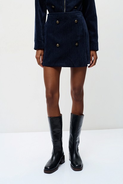 Velvet-look shorts with decorative buttons