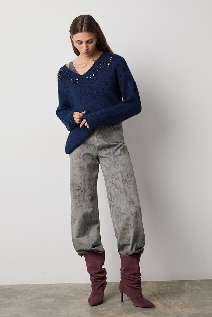 V-neck sweater with embellished stones