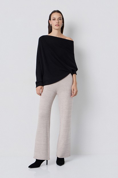 Asymmetric knitted sweater