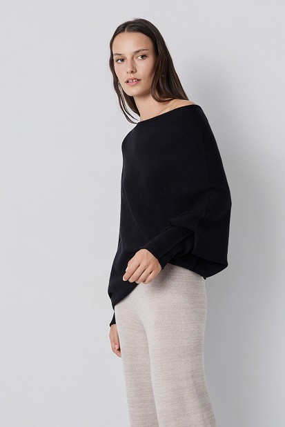 Asymmetric knitted sweater