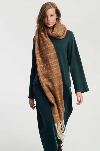Striped scarf with lurex details