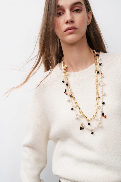 Double-layer necklace with chain and pearls