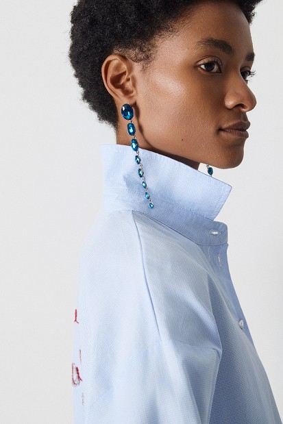 Drop earrings with blue stones