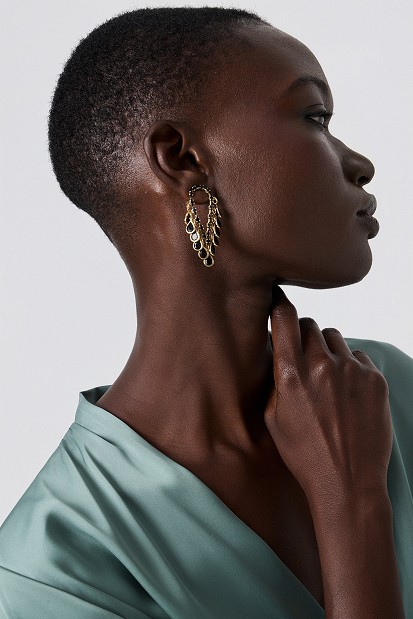 Drop-shaped earrings