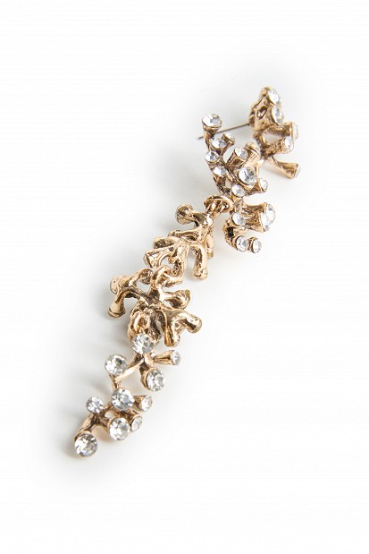 Drop earrings with crystals