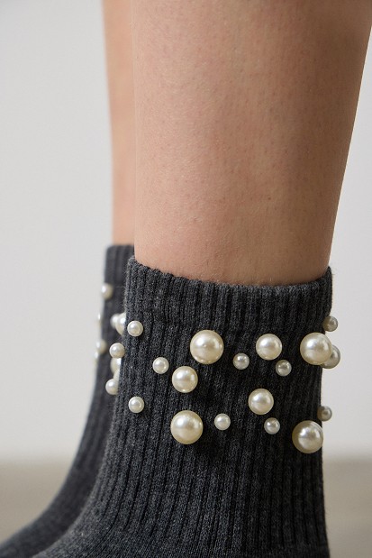 Ankle socks with pearl details