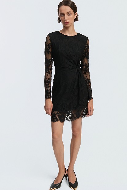 Rochie scurtă cu dantelă și pietricele - Gold Label