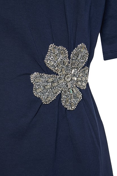 Blouse with flower motive