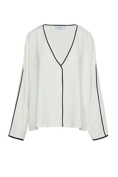Long-sleeved two-tone blouse