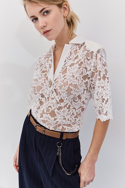 Blusa encaje cuello