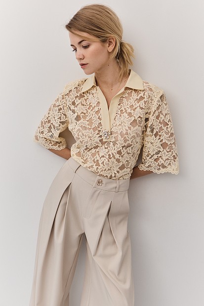 Blusa encaje cuello
