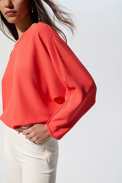 Long sleeves blouse with self tie