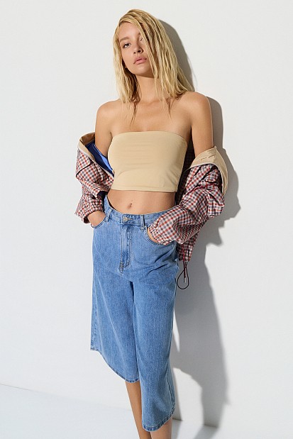 Strapless basic crop top