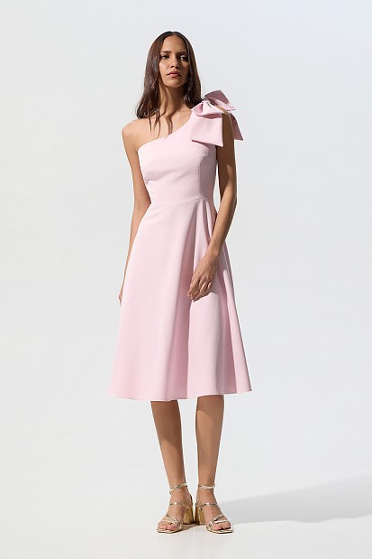 Rochie midi pe un umăr cu fundă