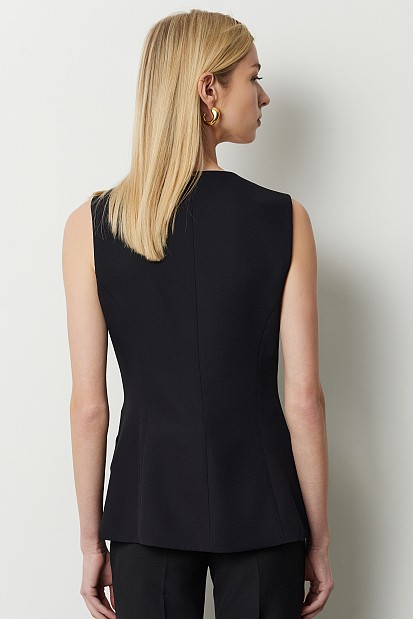 Longline vest diagonal