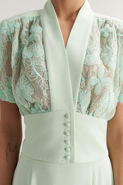 Lace blouse with buttons - Gold label