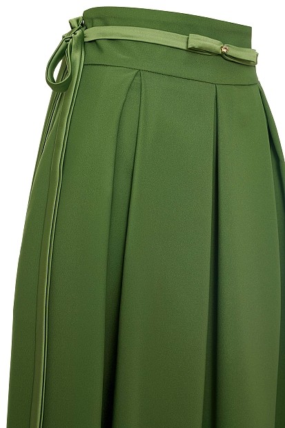 Maxi flared skirt with satin finish - Gold label