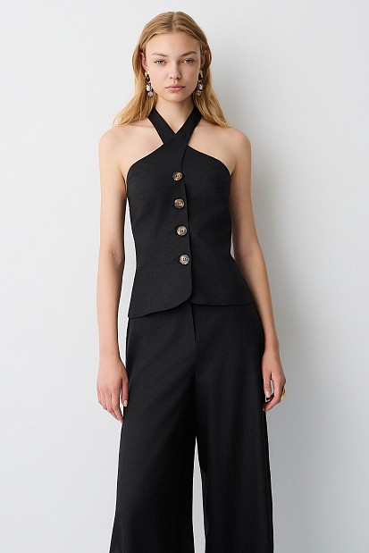 Sleeveless halter-neck blouse