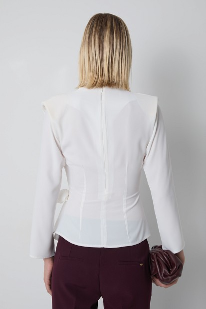 Blouse with a waist tie detail