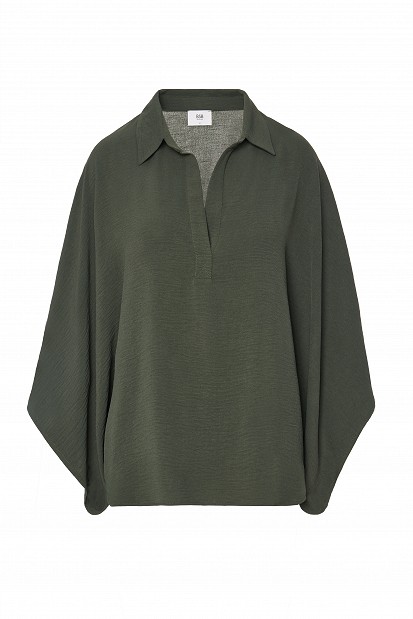 Oversized blouse with 3/4 sleeves