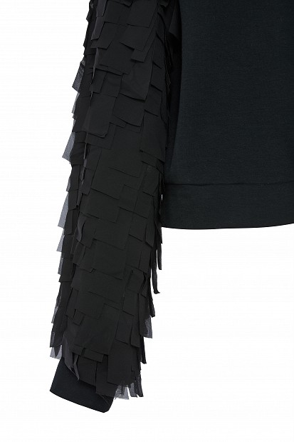 Sweatshirt with fringe detailing on the sleeves