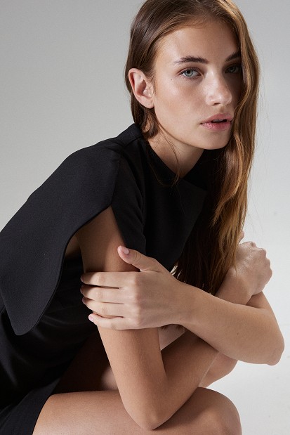 Puff-sleeve mini dress
