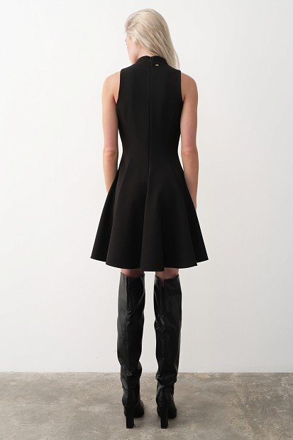 Rochie scurtă în stil japonez