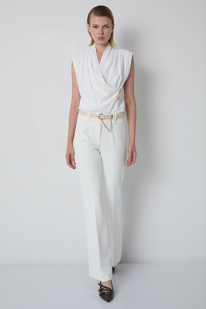 High-waisted flared trousers with belt