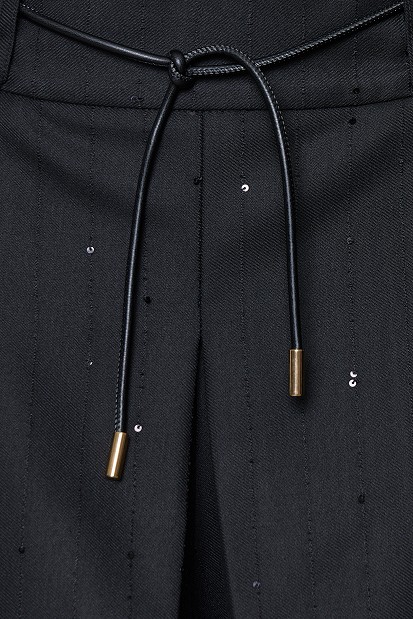 Fustă-pantalon scurtă cu pliuri