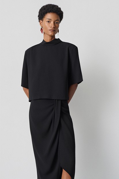 Cropped blouse with gathers at the back – Gold labe