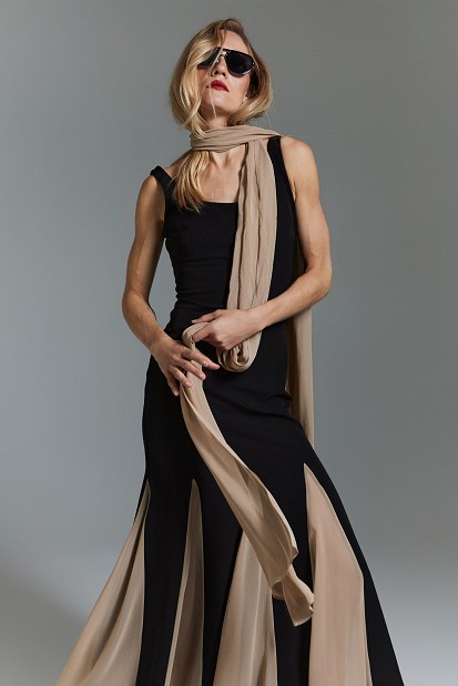 Pleated midi dress with pleated panels - Gold label
