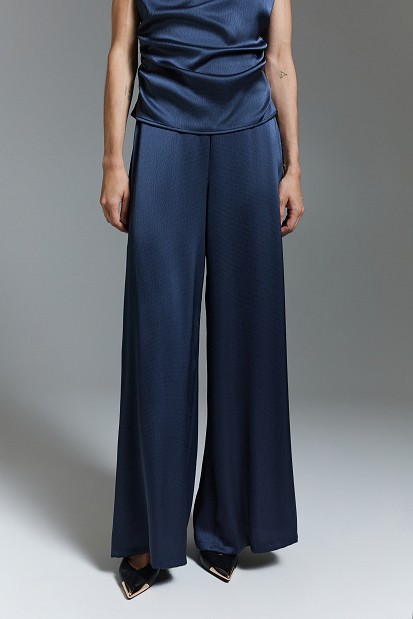 Pantaloni cu aspect satinat și textură șifonată - Gold label