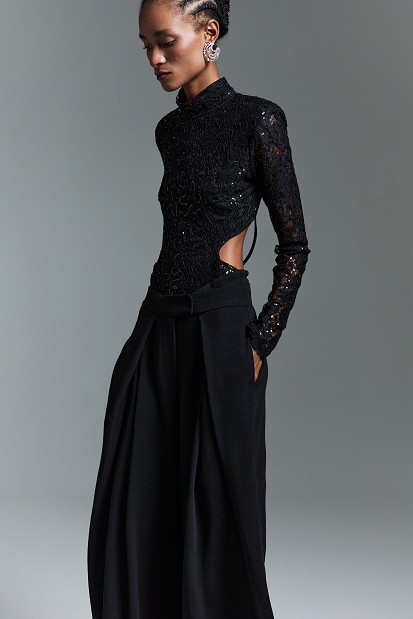 Lace bodysuit with cut-outs and an open back - Gold label